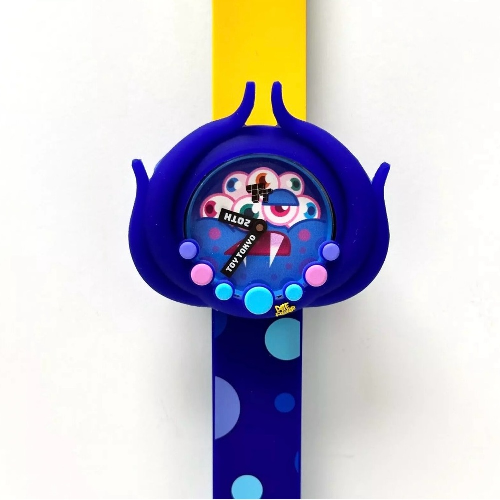 Tokyo Watch • Pete Fowler x Misfit-
NEW‎ IN BOX!
